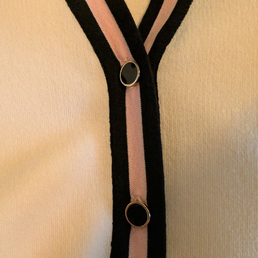 Anne Klein Cream Sweater with Black and Pink Accents, L, XL, EUC, Classic Luxury - Picture 4 of 10
